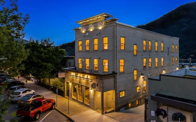 Stirling All Suites Hotel