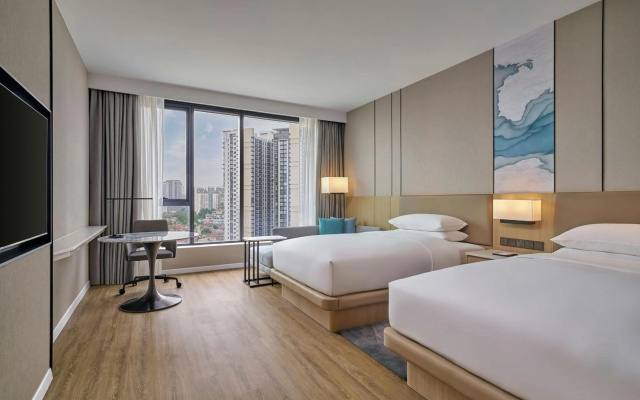 Courtyard by Marriott Kuala Lumpur South – Guest Rooms – Kuala Lumpur