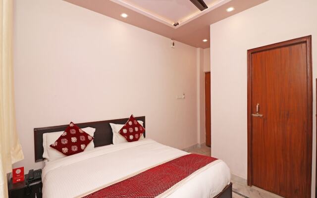 Oyo 13136 Hotel Taj Ansh 2