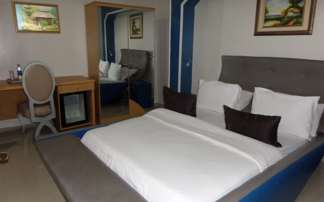 Primal Hotel Ikeja GRA