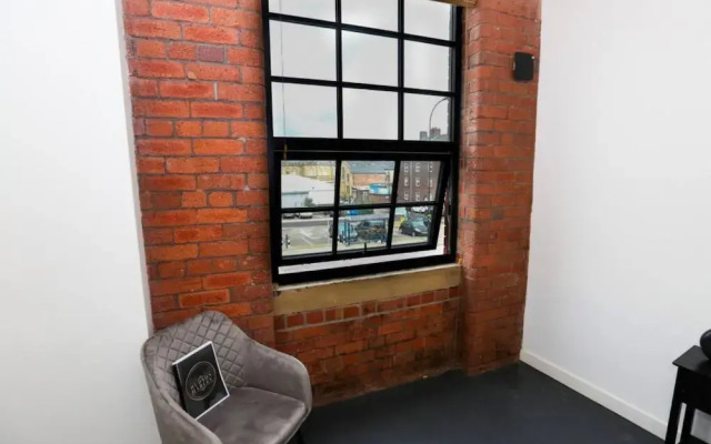 The Nichols Building Spacious 3-bedroom Apartment