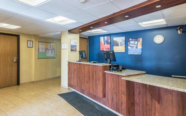 Motel 6 Eau Claire, WI