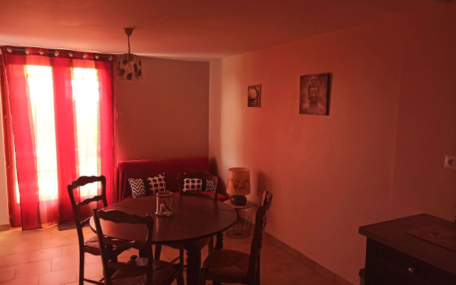 Cozy apartment in Thédirac with a shared swimming pool