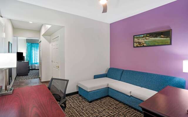 La Quinta Inn & Suites by Wyndham Cookeville