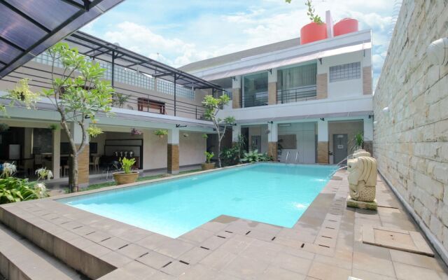 Airy Terminal Tirtonadi MT Haryono 80 Solo