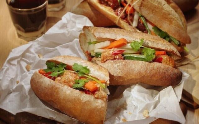 Ami Splendid Rooftop Pool