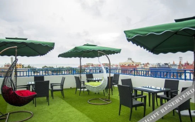 Jiuqi Letu Themed Hotel