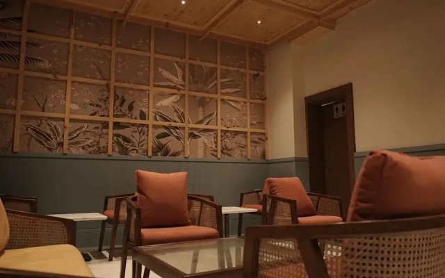 Sita Royal Lakside Chalet
