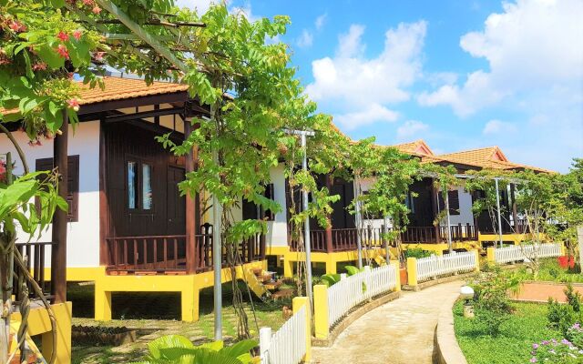 Hung Vuong Resort