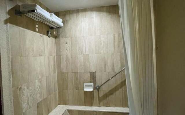 Hotel Arroyo Express