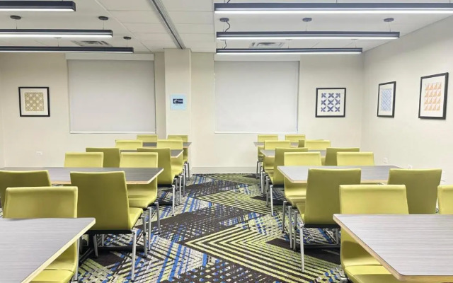 Comfort Inn & Suites Conference Center