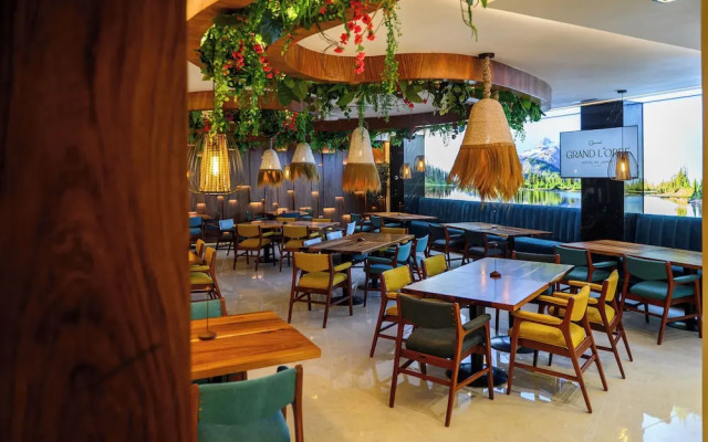 HOTEL GRAND LORBE by JAMM