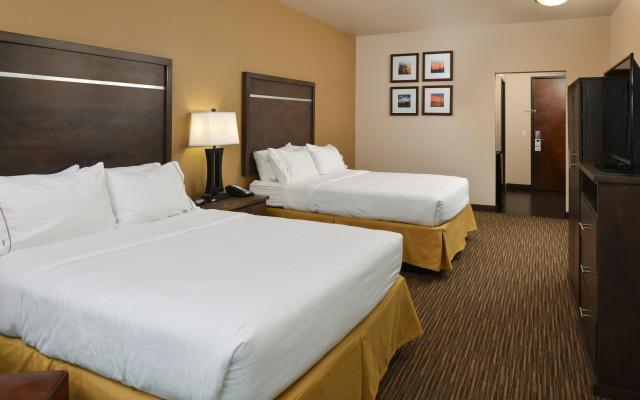Holiday Inn Express & Suites Globe by IHG