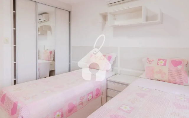 PF14 Great 2 Bedroom Apartment
