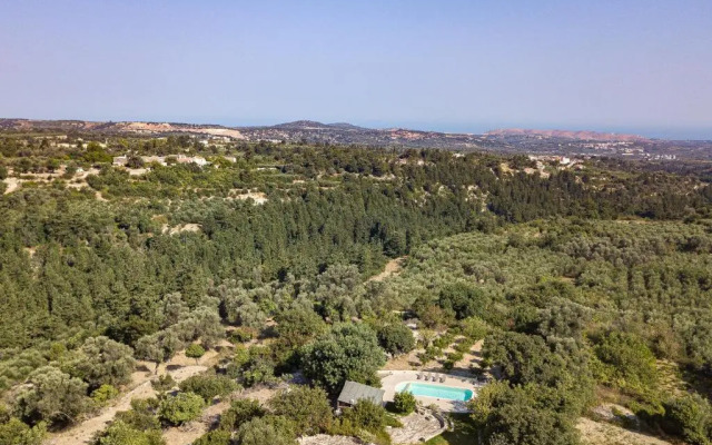 Mithonies Villa, a nature inspiring retreat, By ThinkVilla