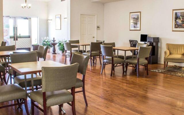 Quality Inn Tulsa Central