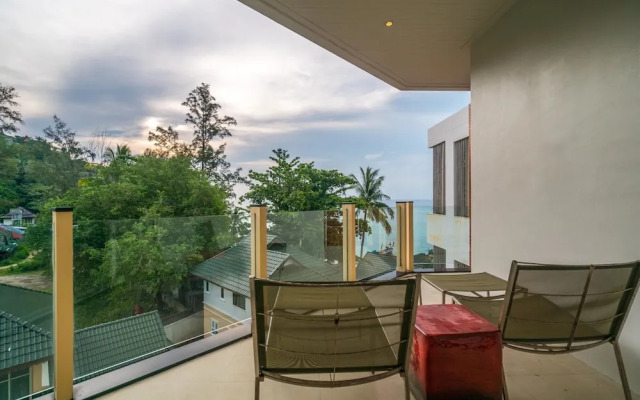 Beachfront Apartment - Walk in the Sand