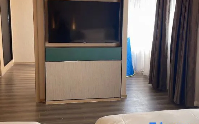 Hefeng Yuemian Hotel (Zhangzhou Wuling Square District Government Branch)