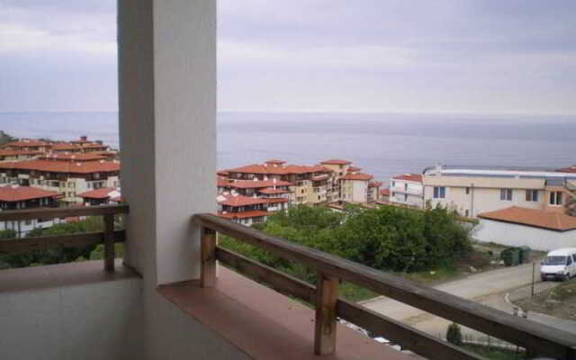 Dinevi Resort - Complex Etara