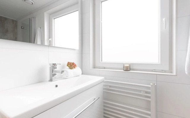 Modern, High-quality Chalet With Wifi Near the Oosterschelde