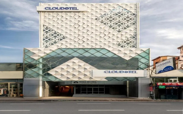 Cloudotel Walking Street