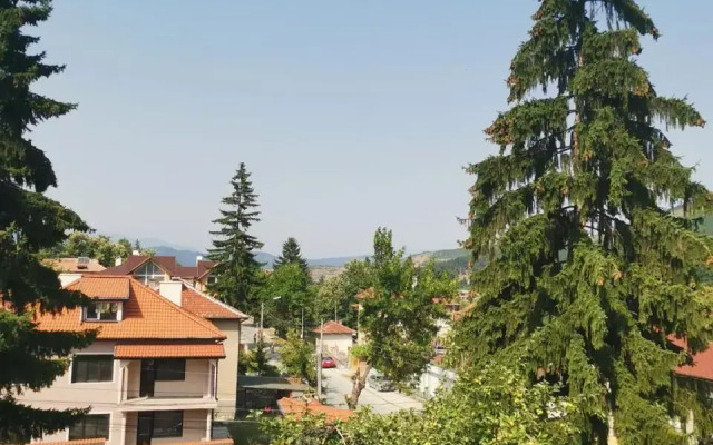 Parlapanovi Guest House