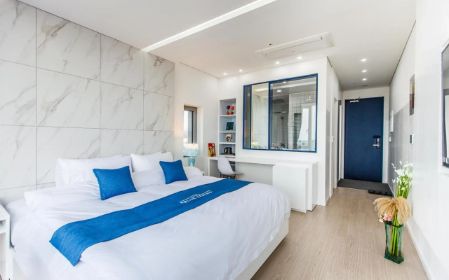 Bluespring Boutique Hotel