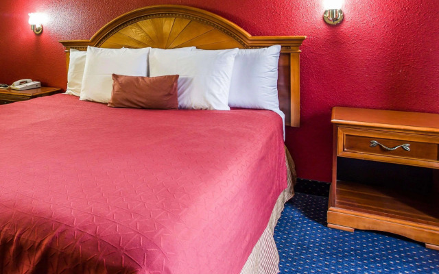 Rodeway Inn Charlotte Downtown