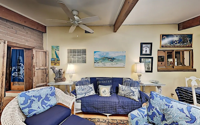 Magpie House 3 Bedrooms 2 Bathrooms Home