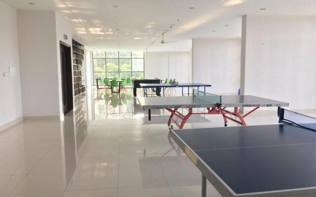 Kirakuan Luxury 2BR Pool/Gym