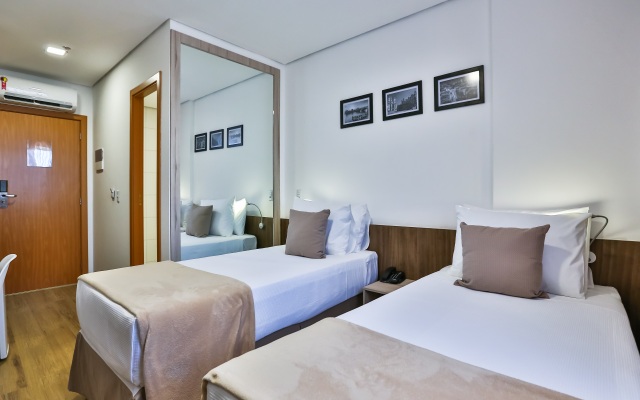 Nobile Inn London Anápolis