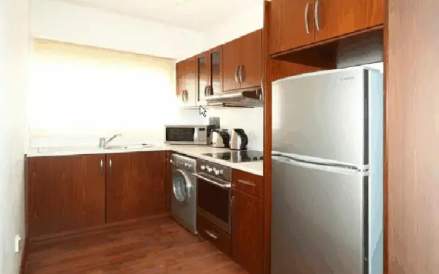 Rita Court Apartment