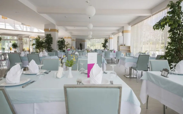 Larina Ninova Thermal Spa & Hotel