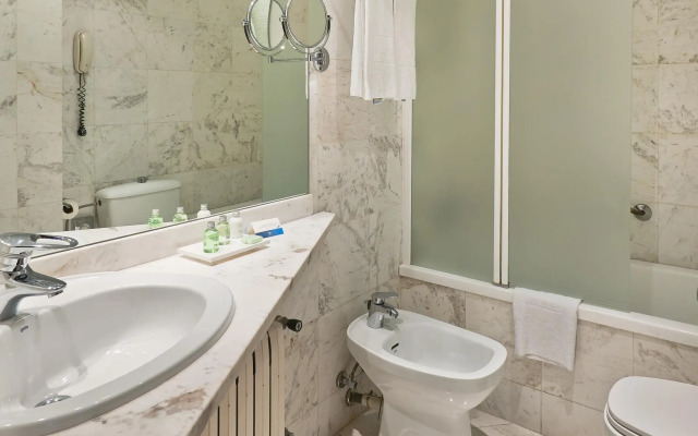 NH Barcelona Entenza