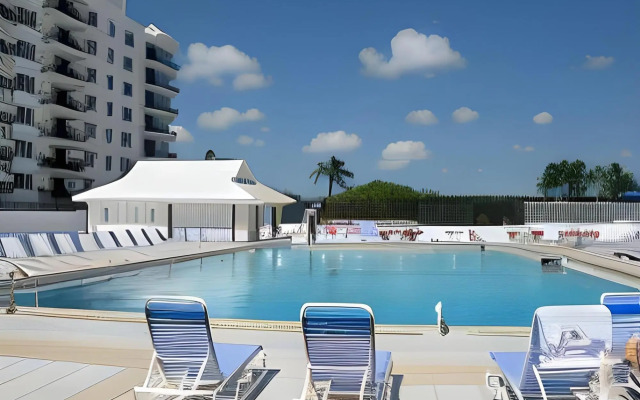 Castle Beach Club Apartments