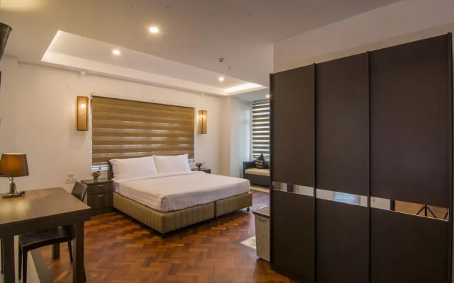 Woodside Inn & Serviced Apartments