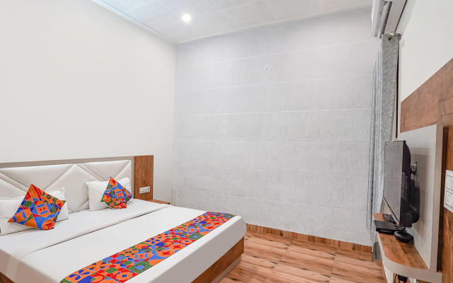Fabhotel Sirtaj Suites
