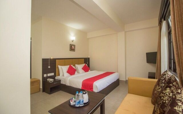 Finestays Hidden Above