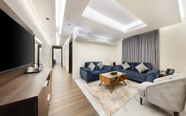Luxury Night Hotel