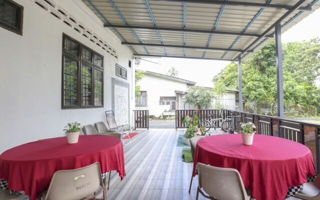 OYO 90115 Citra Kadok Hotel & Banquet Hall