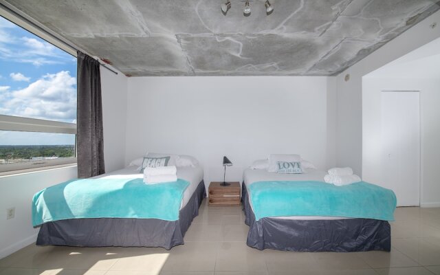 Miami World Rental - Midtown 1106