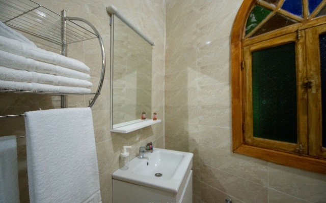 Hotel Ziryab