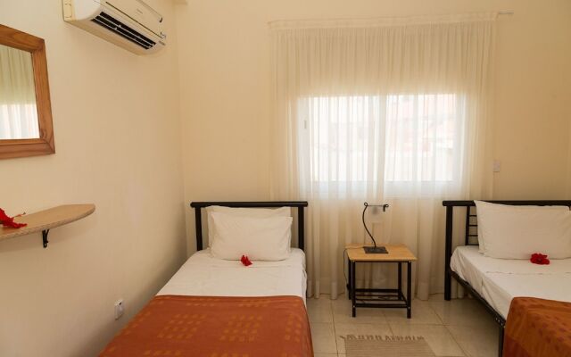 Coral Bay Sunbeam Villa