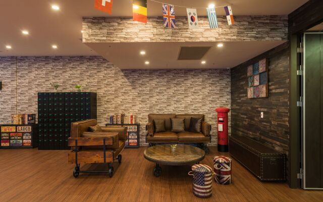 Skyone Hotel