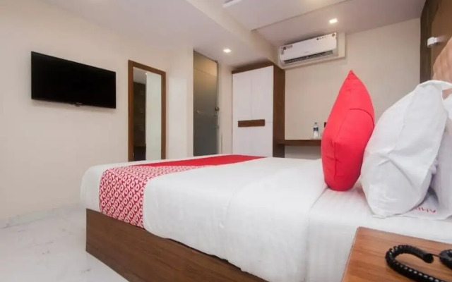 Hotel Qubestay Airport