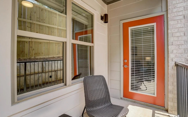 FRONTDESK Axel Row Apts Avondale Birmingham