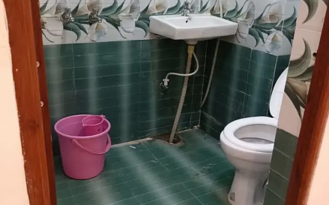Goroomgo Raj guest house Bhubaneswar