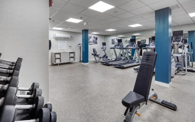 Holiday Inn Express Kansas City Downtown by IHG