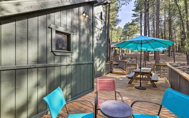 Woodsy Flagstaff Hideaway w/ Deck + Sunroom!