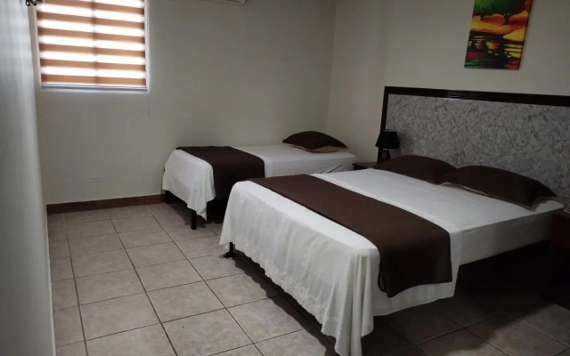 Hostal Ejecutivo Las America